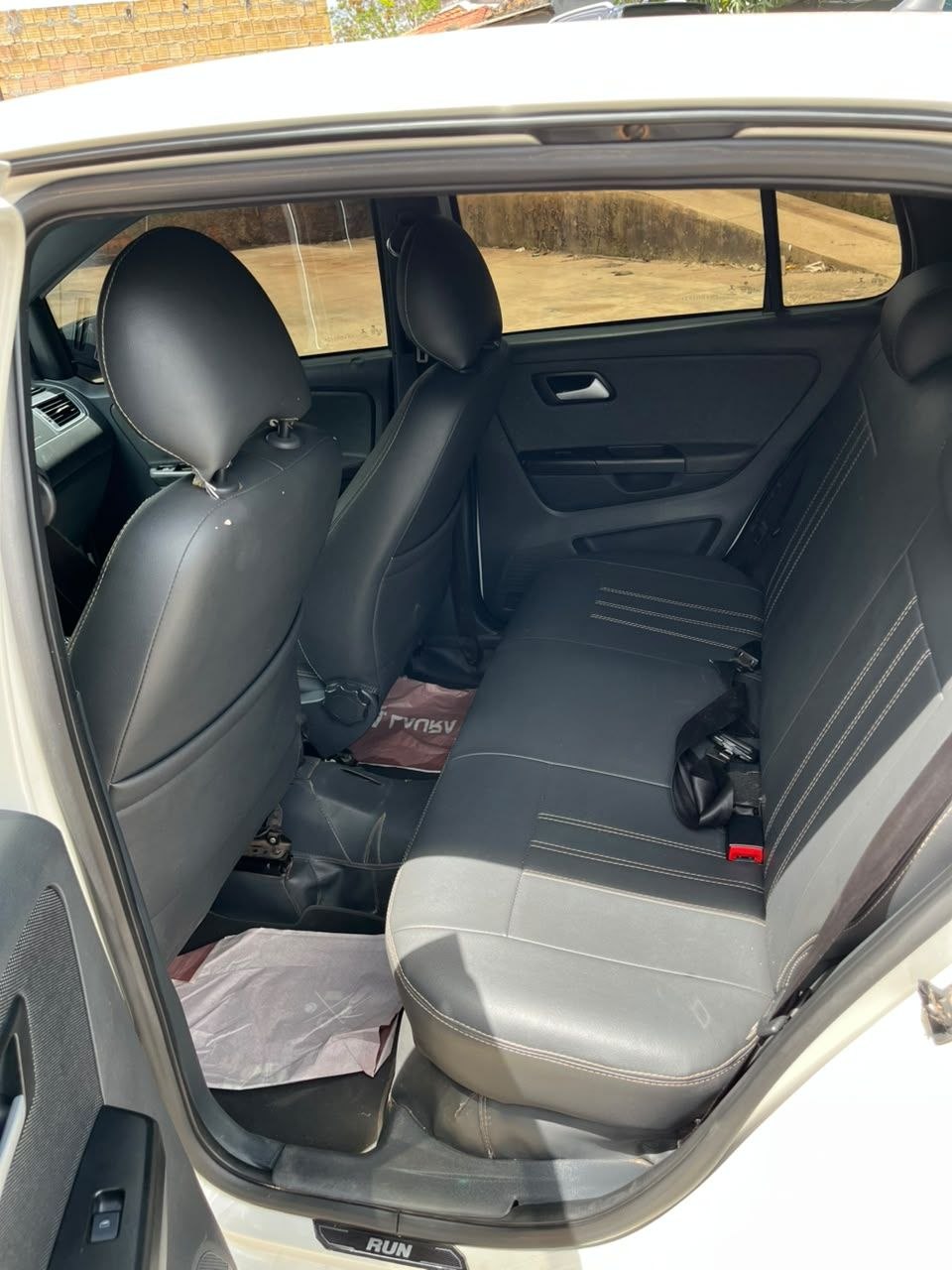 Volkswagen Fox Run 1.6 MSI — foto 6